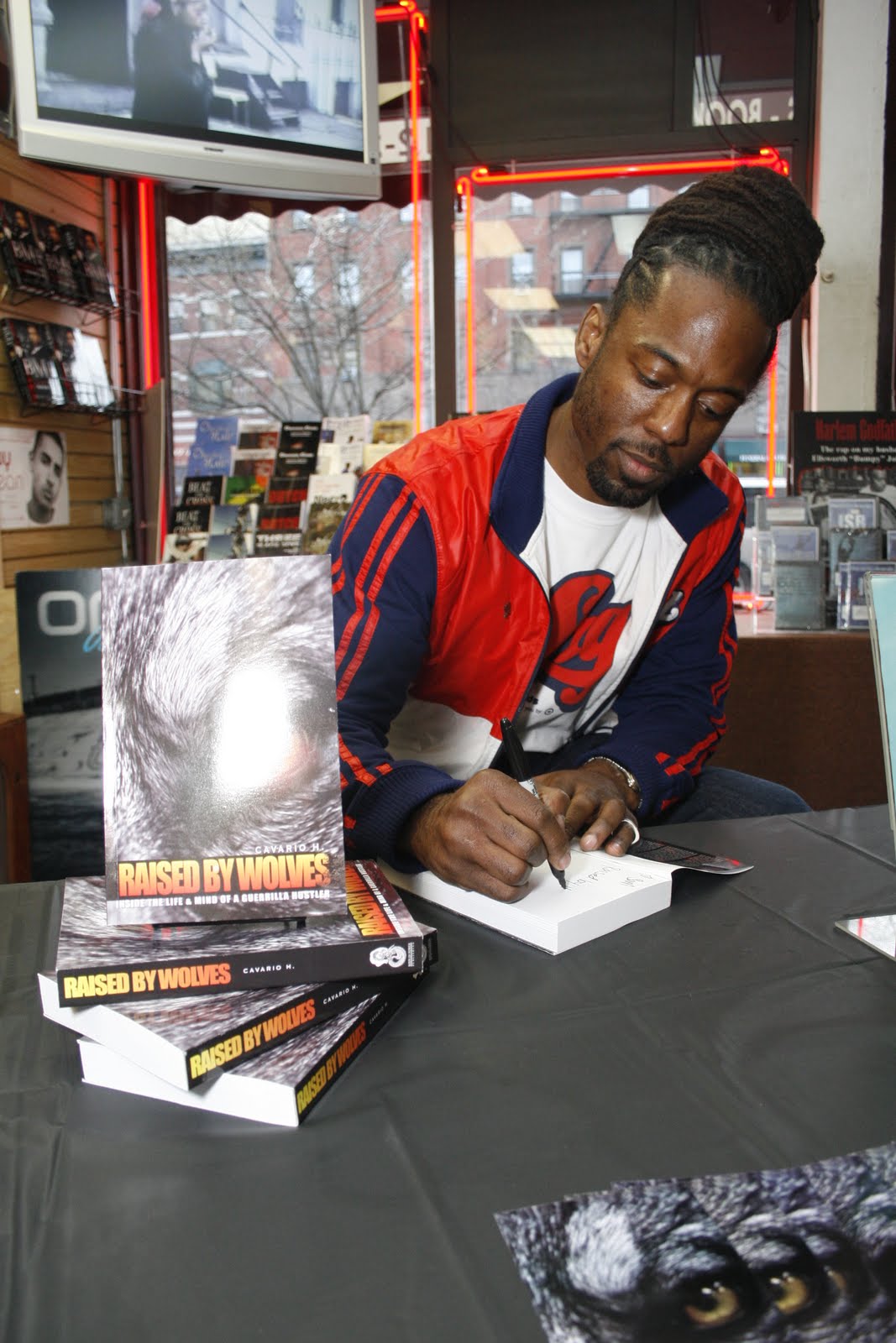 Review: Author/Writer Cavario H is Back with A New Book…”Get SMART” (A Political Fiction)