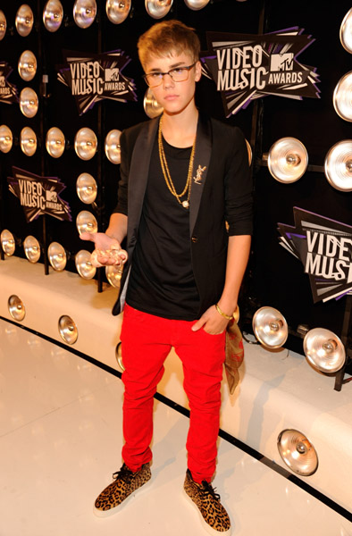 The Good, The Bad, & The WTF at the VMA Arrivals!