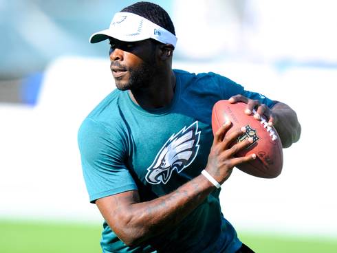 @MikeVick Gives $200K Back To Philly For A Good Cause..That’s Real Balling Folks!!!
