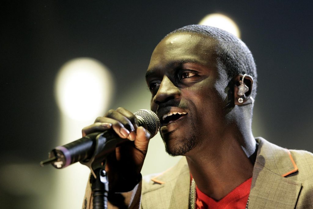 akon-s-con-singer-allegedly-made-up-most-of-his-felonious-past-591